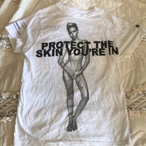Limited edition Marc Jacobs x Miley Cyrus tshirt